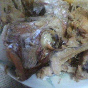 鯛のアラと大根の煮物
